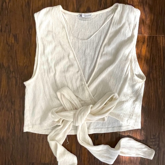 Zara Tops - White Zara Crop Top